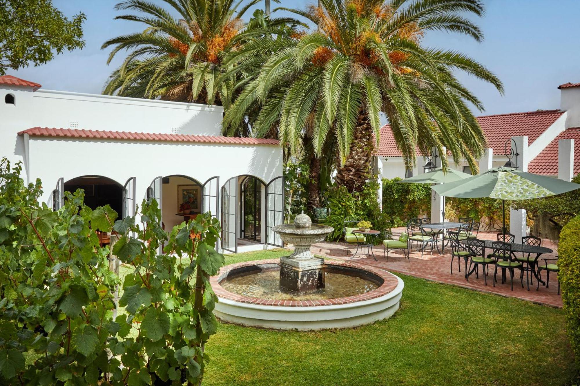 Deux Freres Wine Estate & Luxury Villas Стеленбош Екстериор снимка